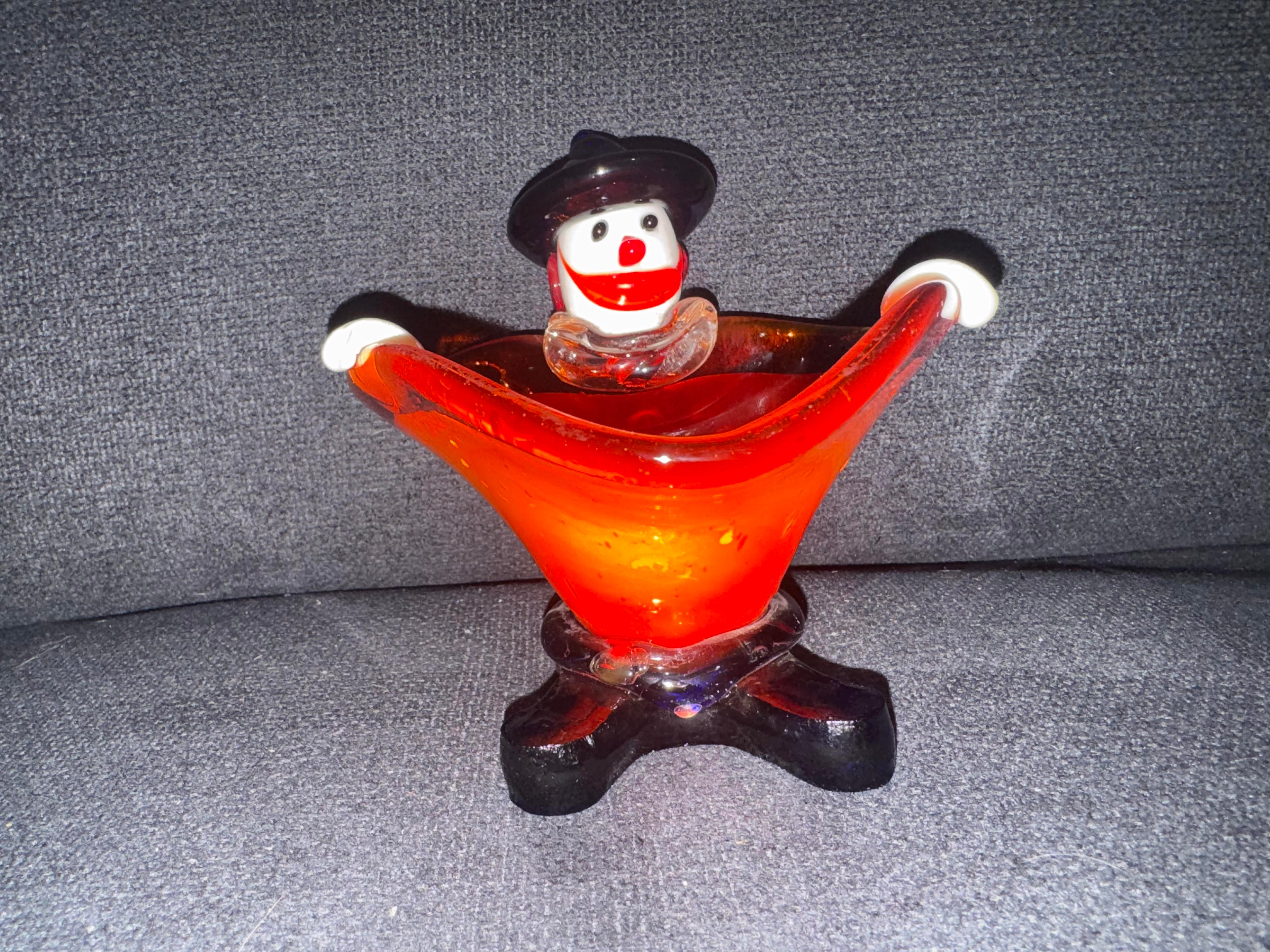 Clown glass bowl